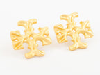 Gold earrings with T motifs matt finish clip ons