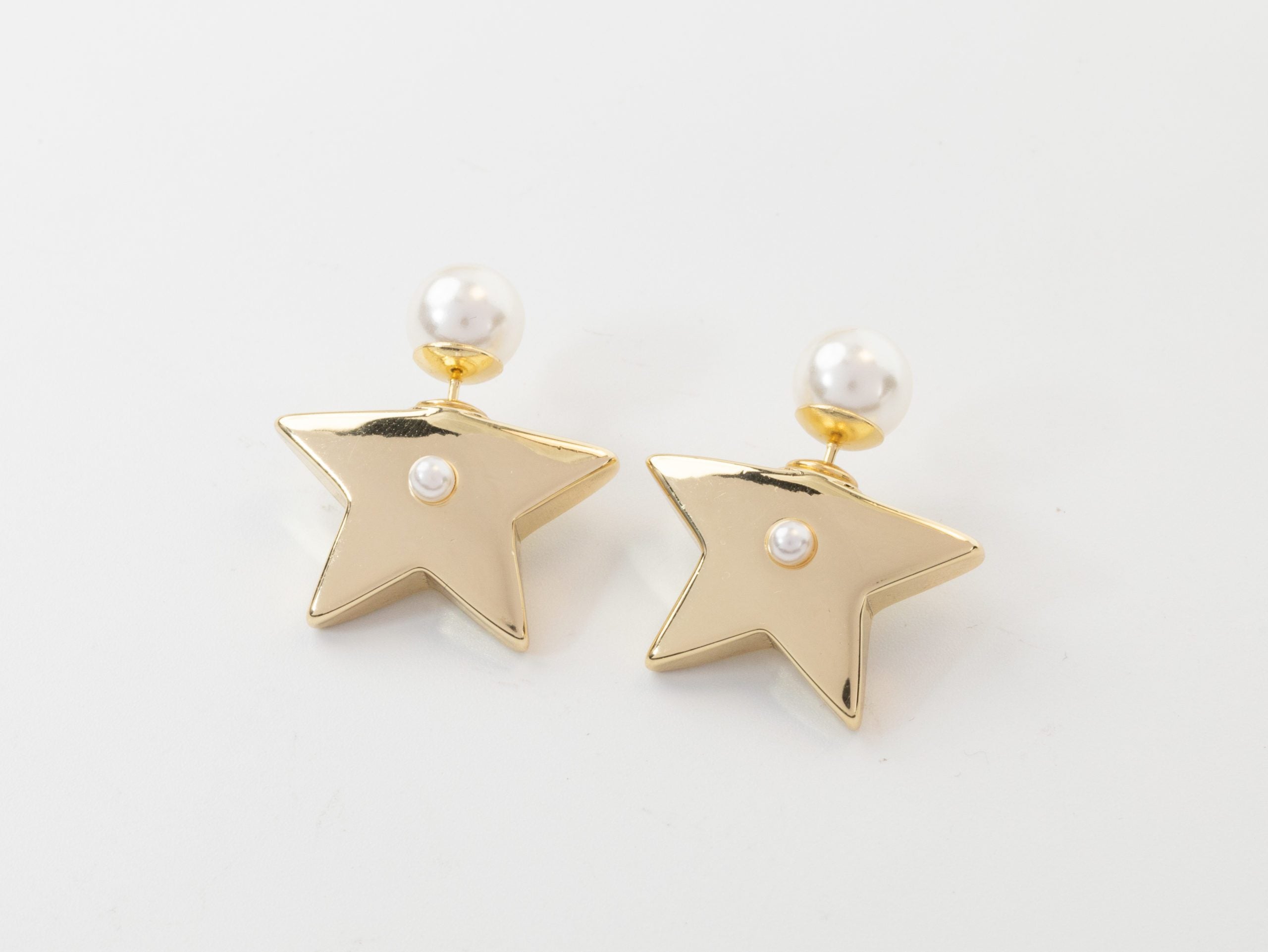Gold stars with pearl detailing earrings