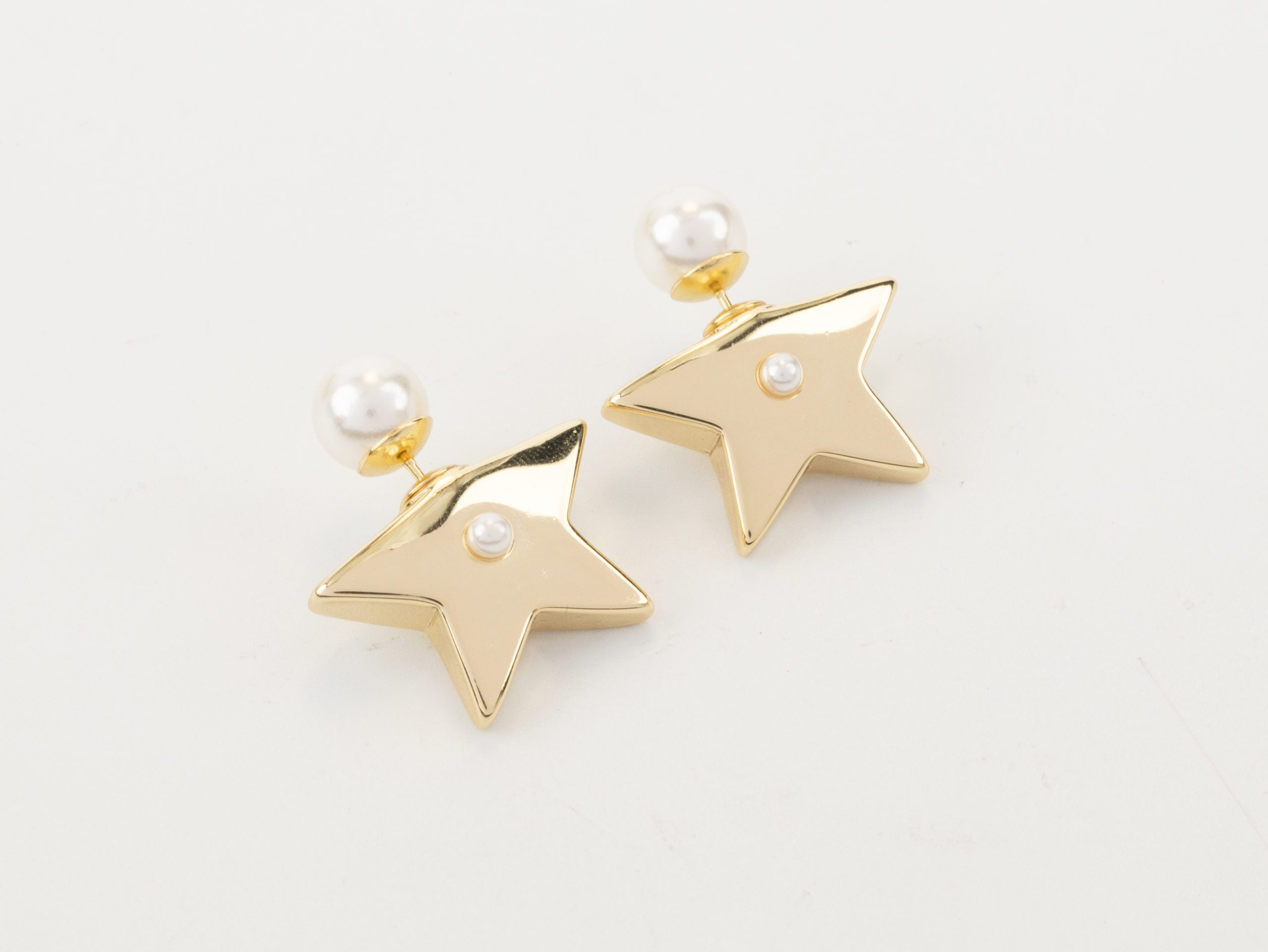 Gold stars with pearl detailing earrings
