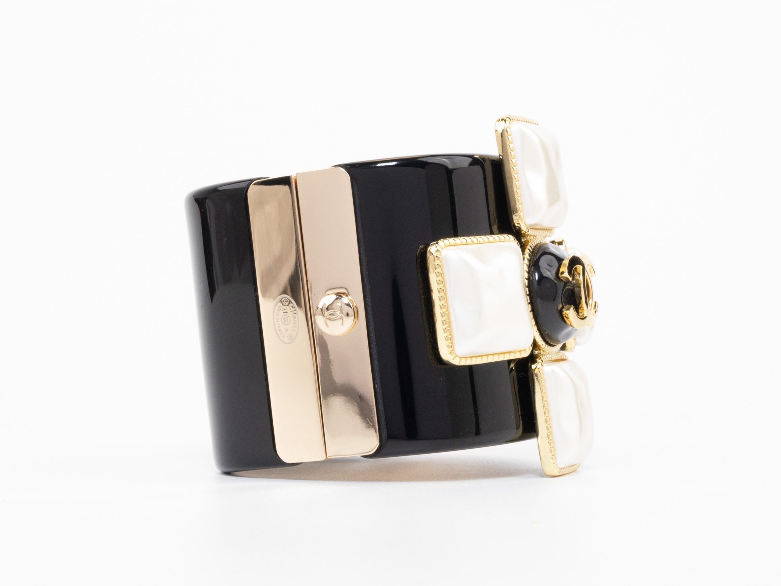 Double C gold white enamel black bracelet