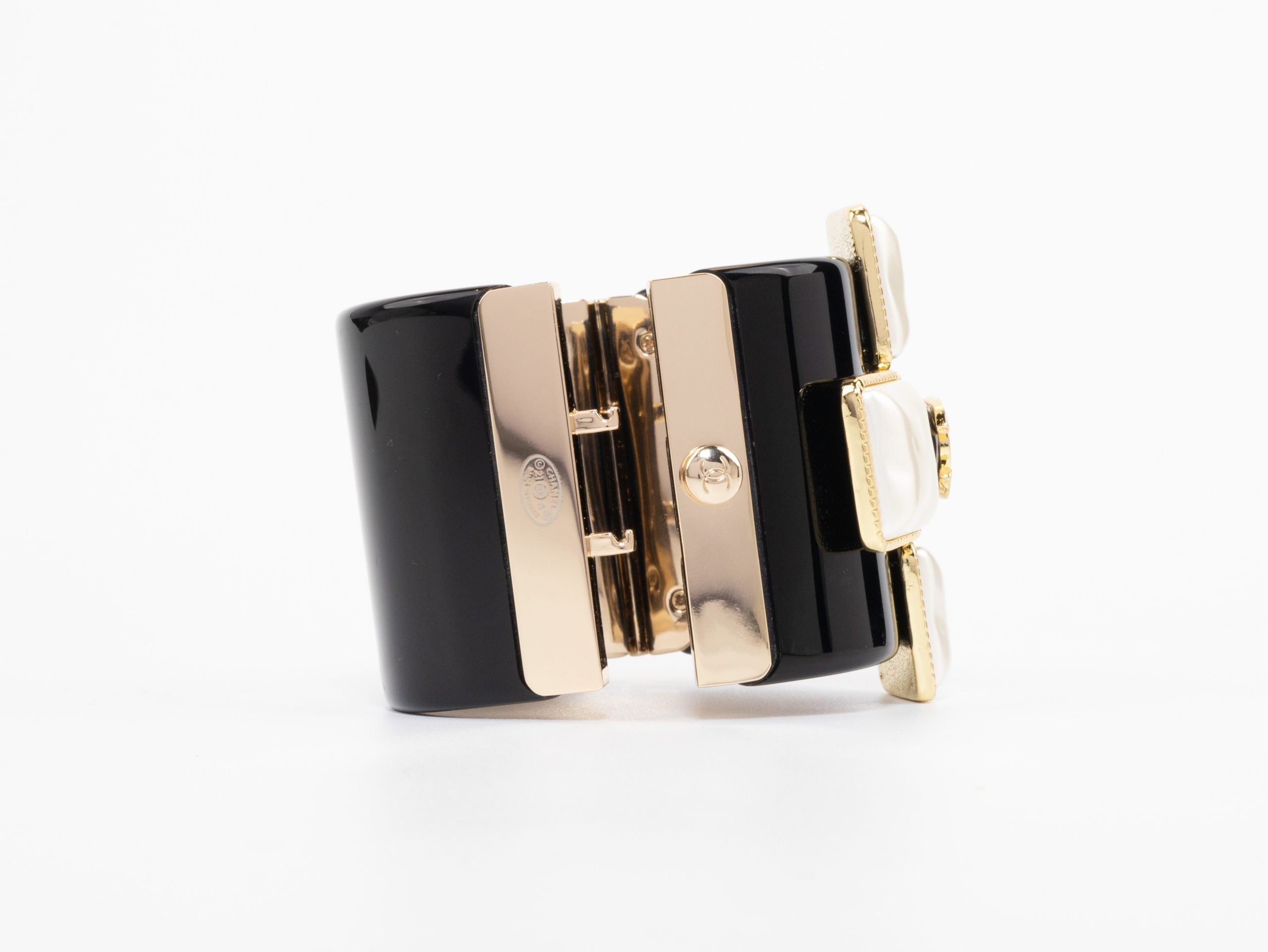 Double C gold white enamel black bracelet