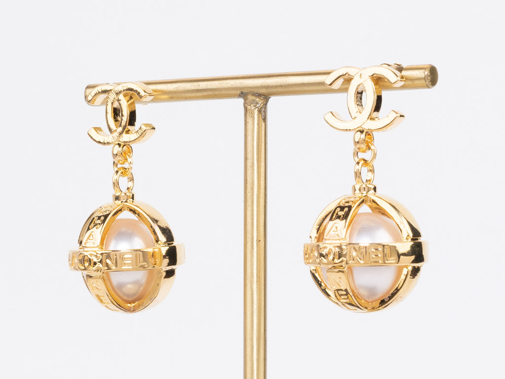 Gold Double C Pearl hanging earrings