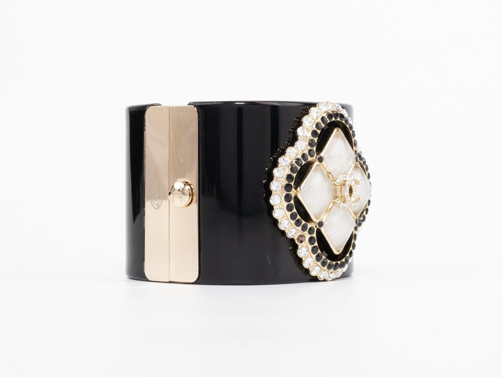 Double C clover motif MOP gold white enamel black bracelet
