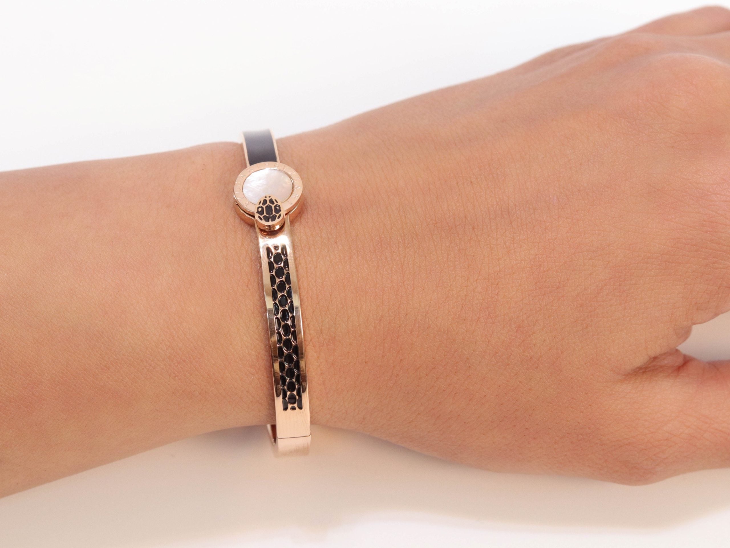 Half textured rose gold & black band