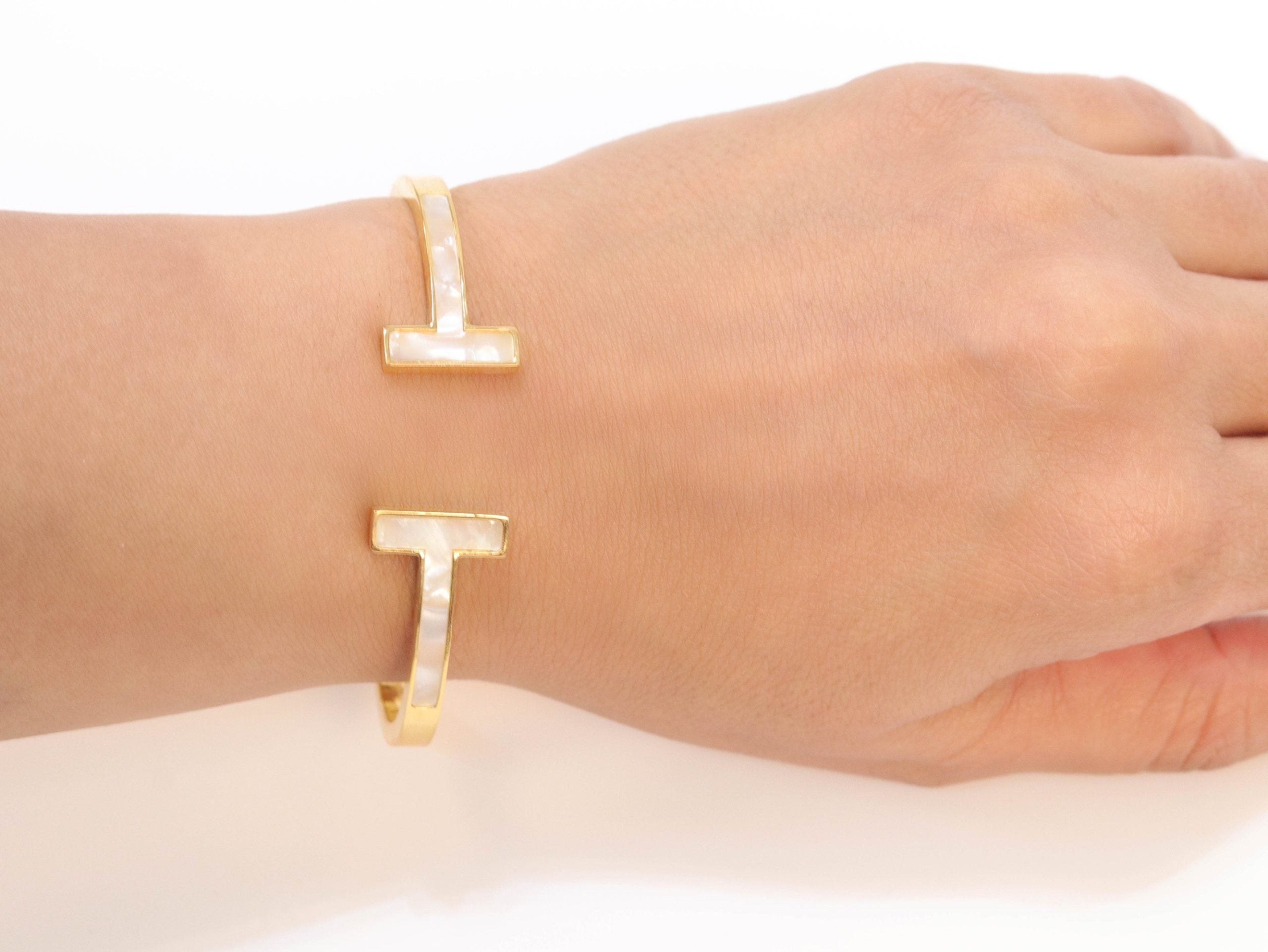 Classic gold and white band bracelet