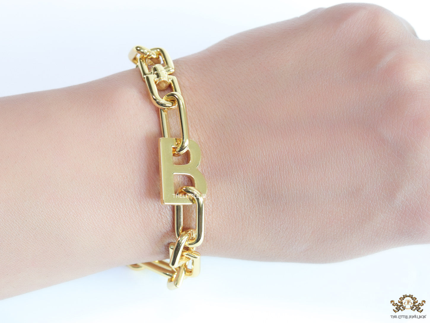 Link Chain bracelet with letter B in gold plating