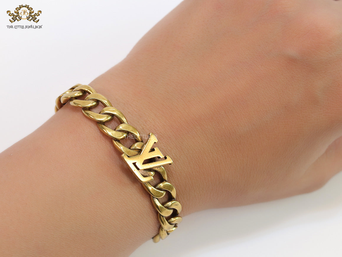 Antique Gold finish link chain bracelet with alphabets