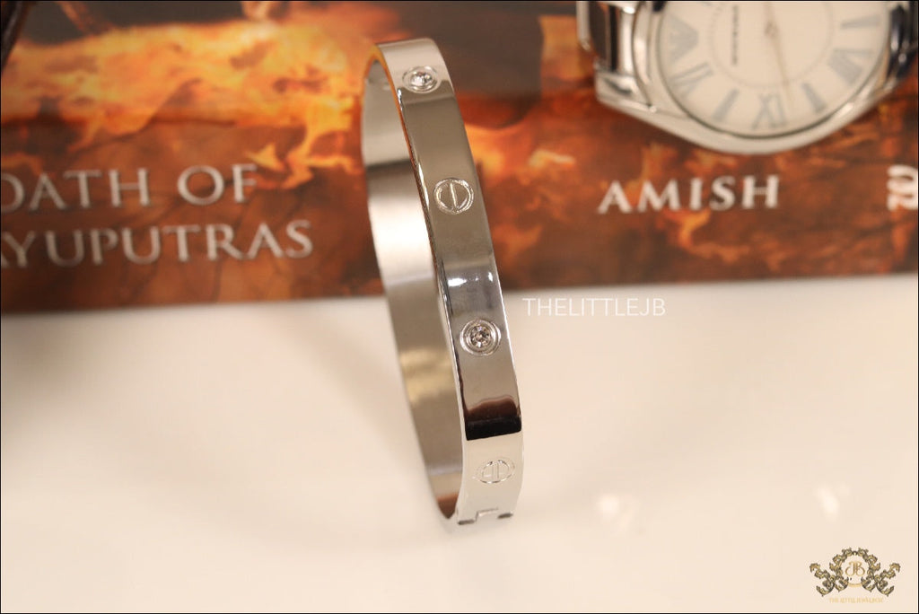 Men's Screw and zircon platinum finish bracelet rectangle shape