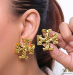 Alphabet T glossy Clip On