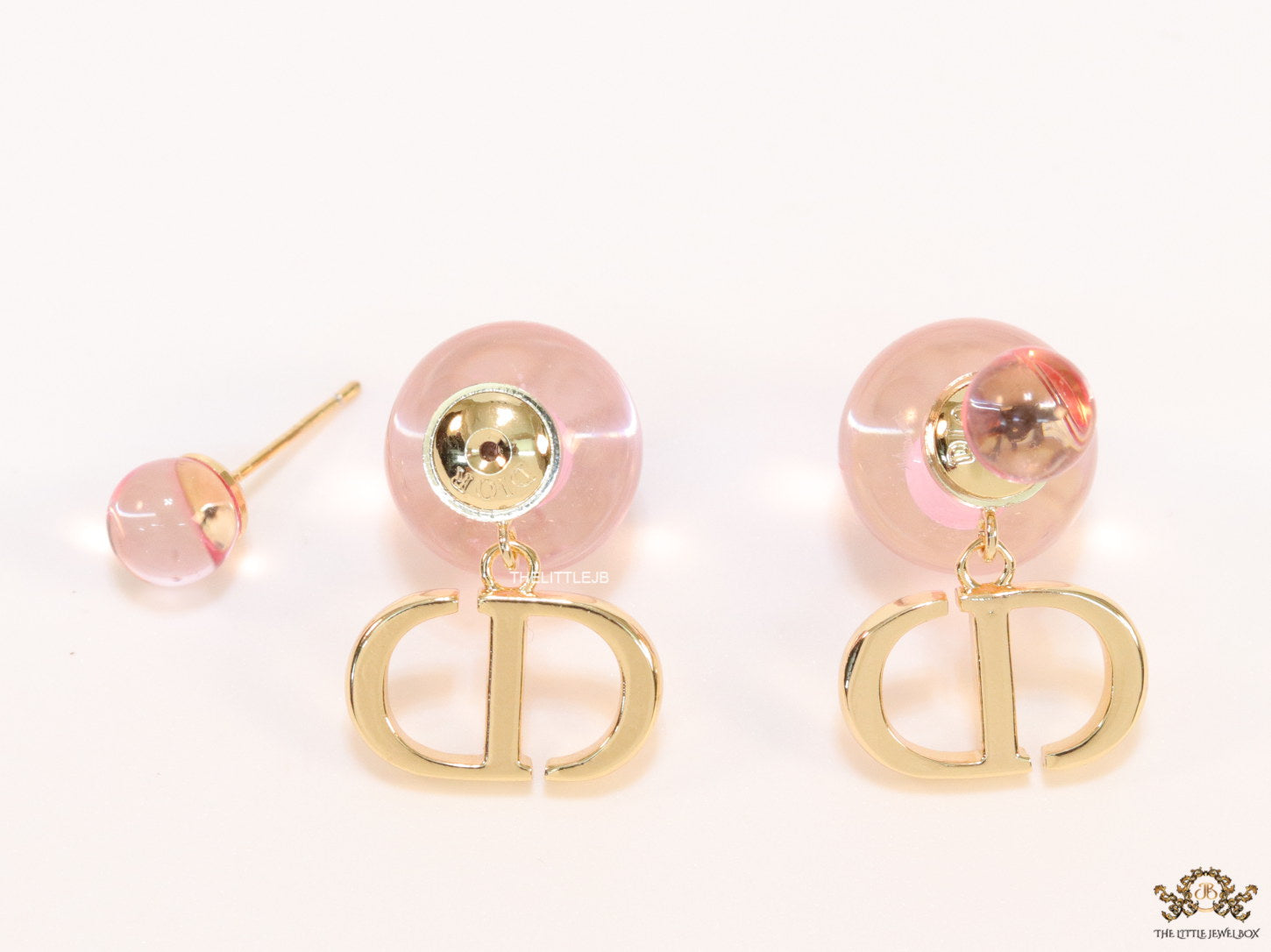 Transparent pink pearl bomber earrings with alphabets