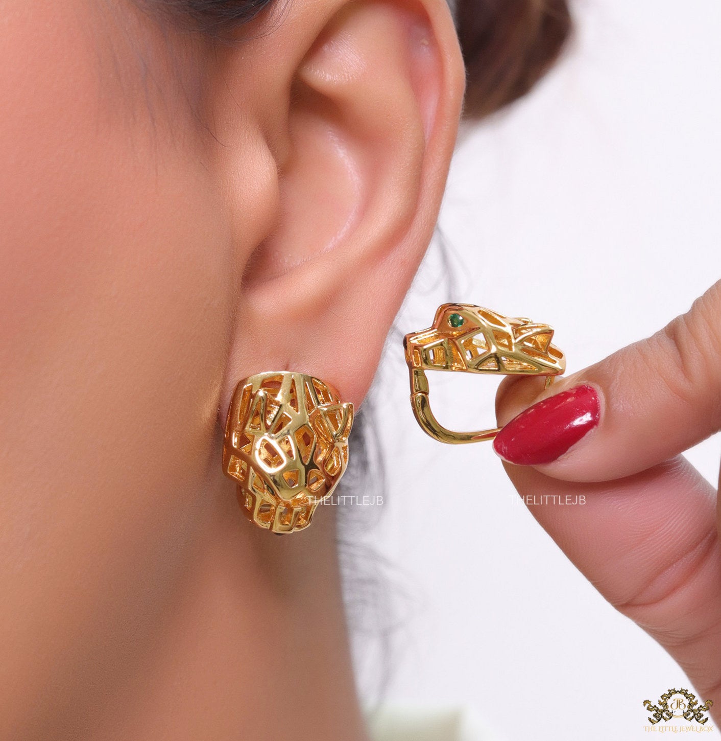 Gold plated 3d panther skull clip back studs in cutwork
