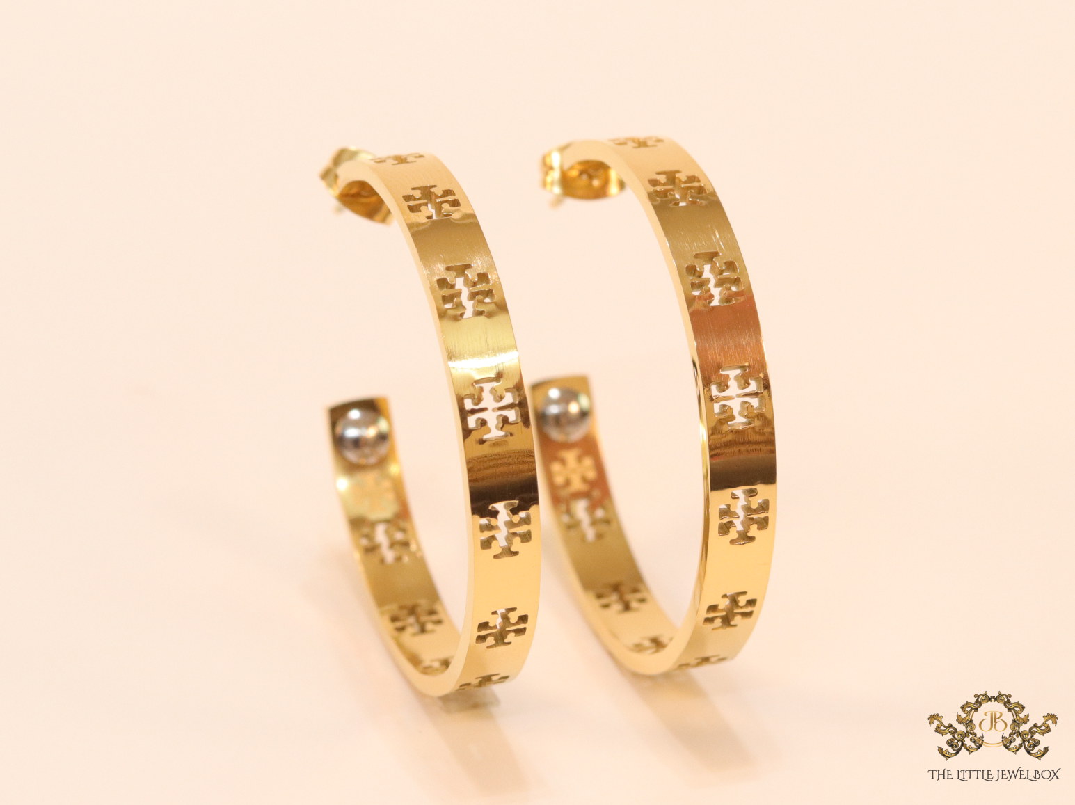 Gold plated hoop earrings with double T motifs 38 mm