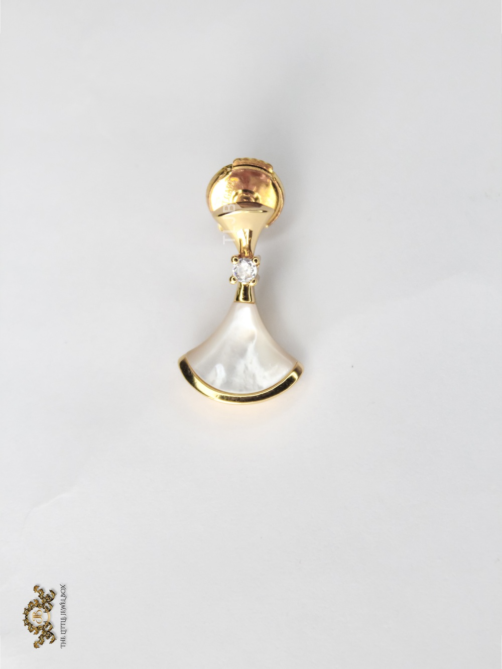 Alphabet Bvl White MOP Fan Drops