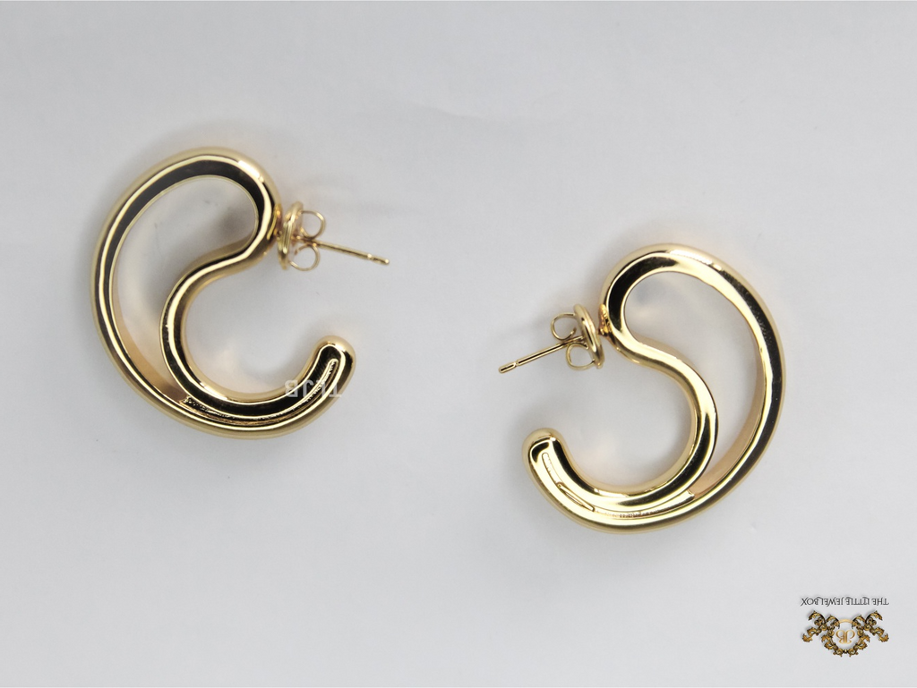 Alphabet BV Gold earrings
