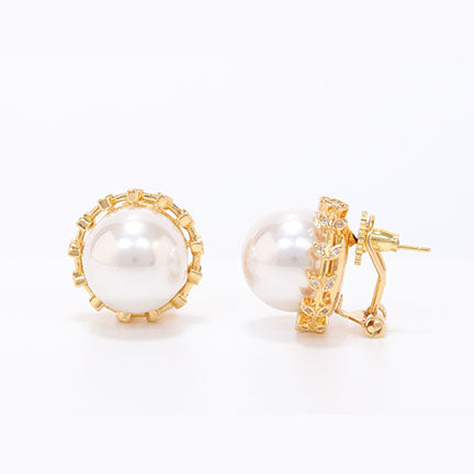 Gold leaf Pearl Studs