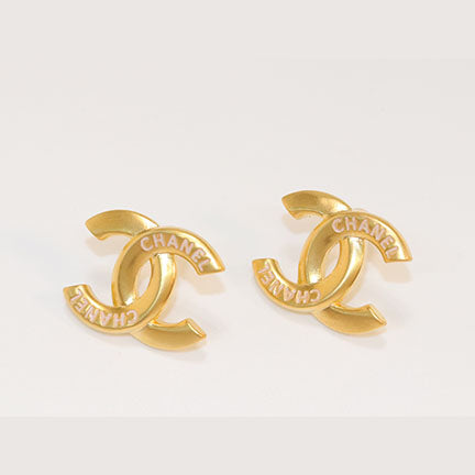 Double C engraved studs