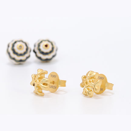 T Motif Black & white bomber studs