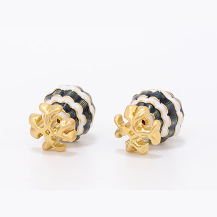 T Motif Black & white bomber studs