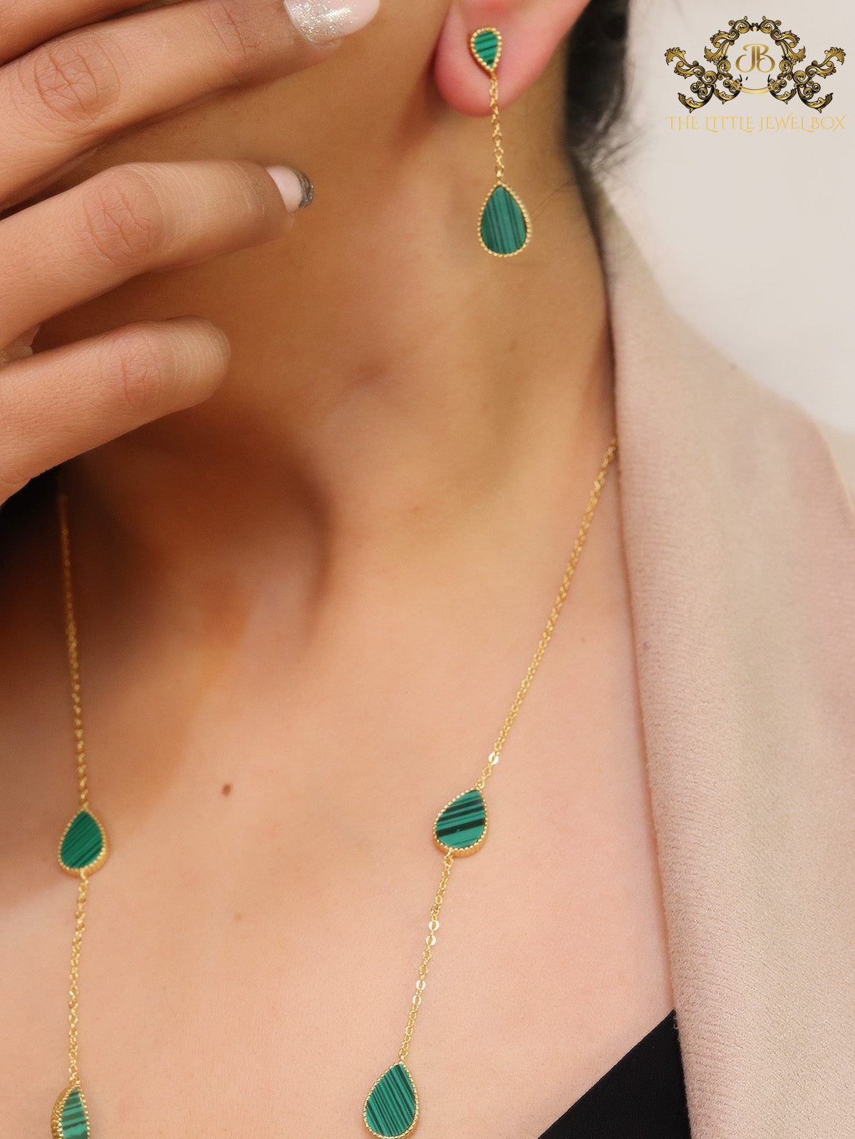 Gold plated long chain malachite stone necklace