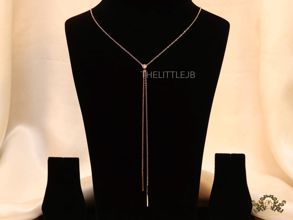 Rose gold dangle necklace