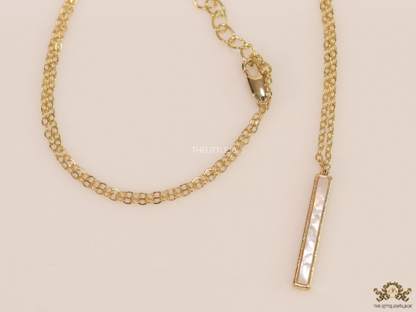 Gold plated necklace with Column Cube MOP pendant