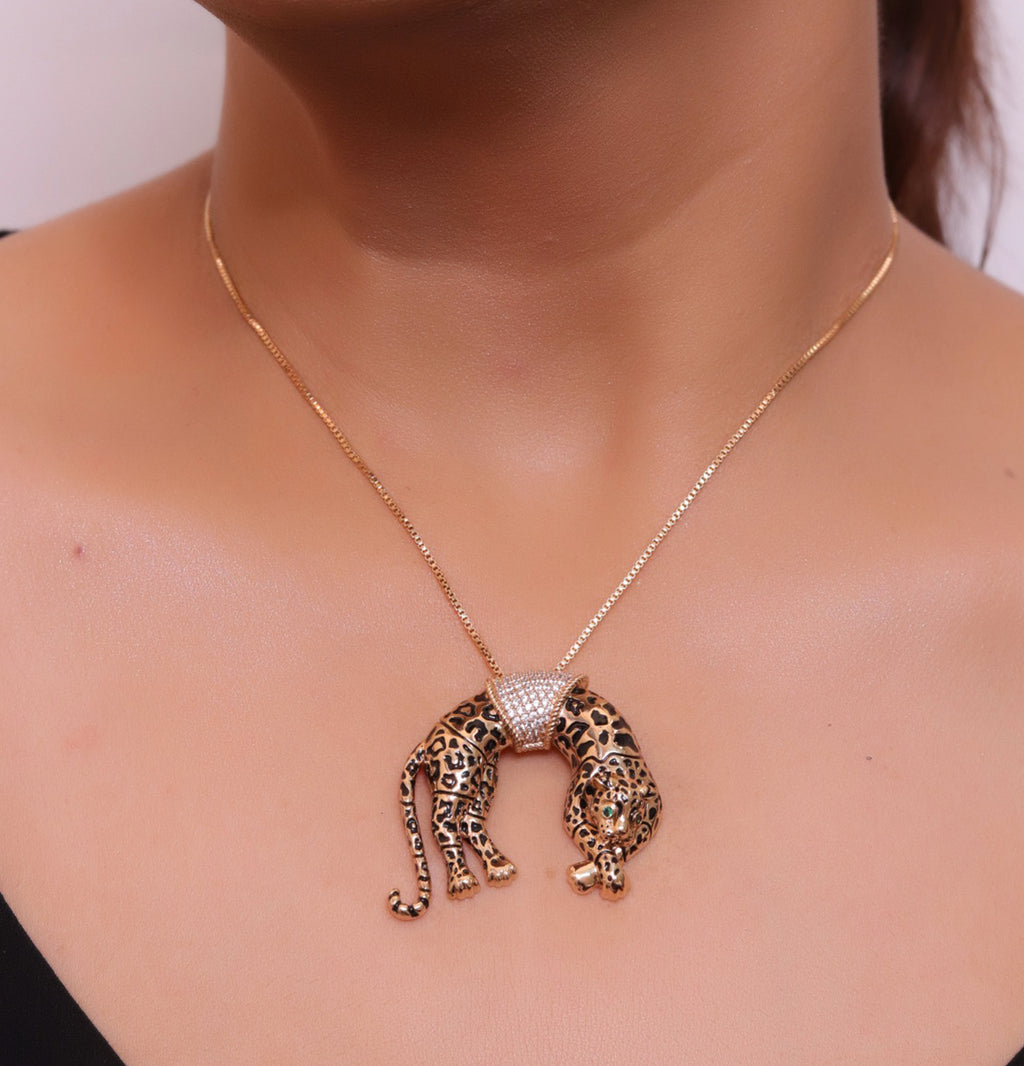 Antique rose  gold resting plated leopard pendant with cubic zirconia and rose golden chain