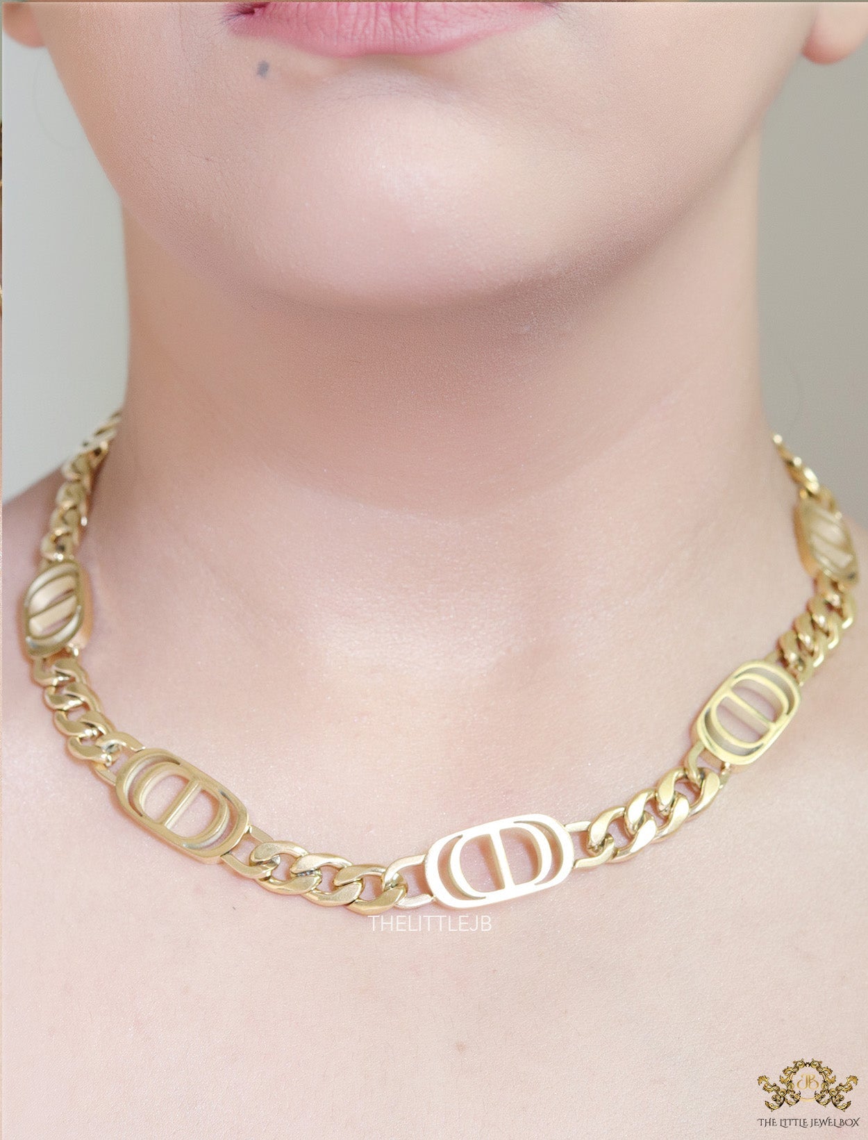 Gold plated link chain choker necklace