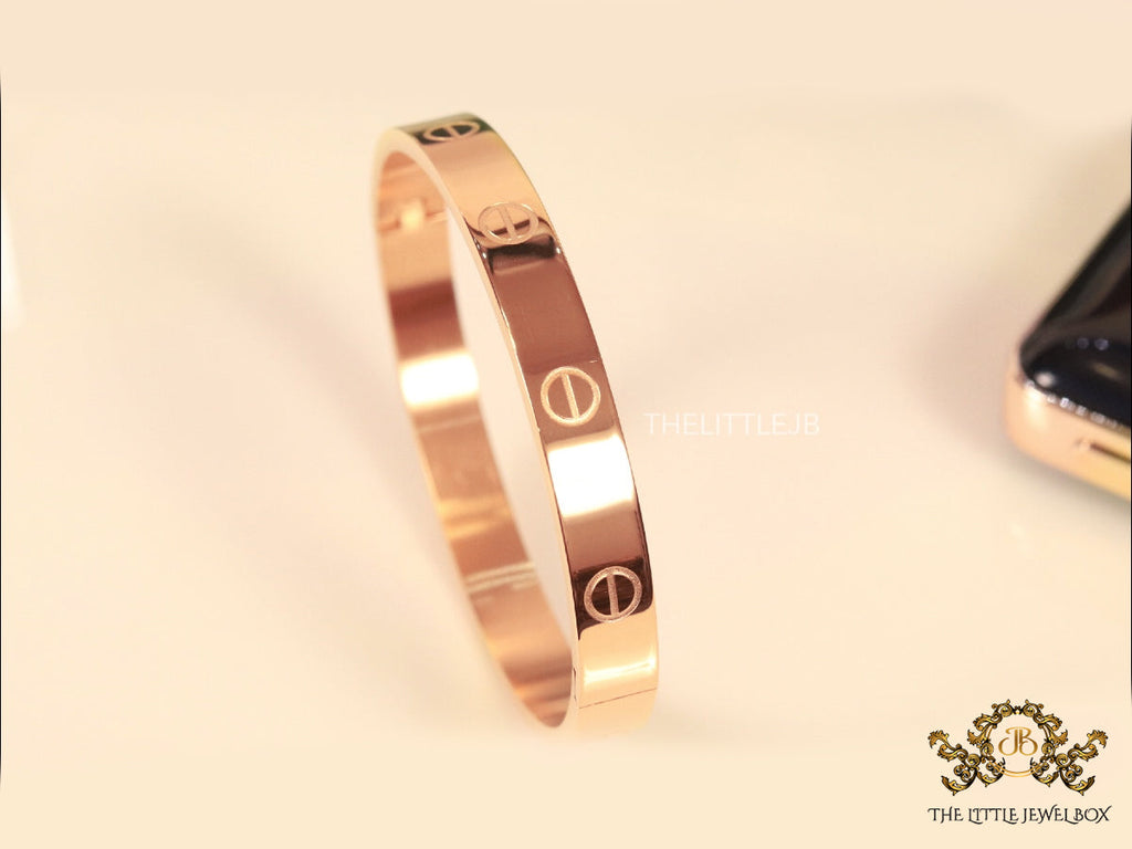 Rose Gold plated bracelet for men’s with screws
